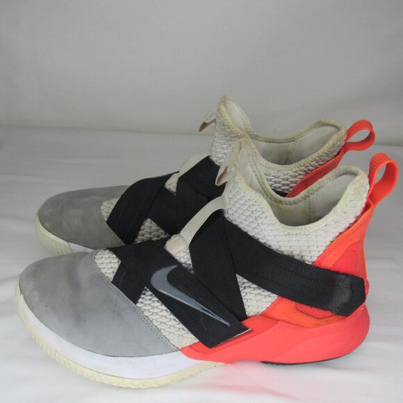 Nike LeBron SOLDIER  Basketball Shoes Men\'s 10.5 AO4054-102 main image 5